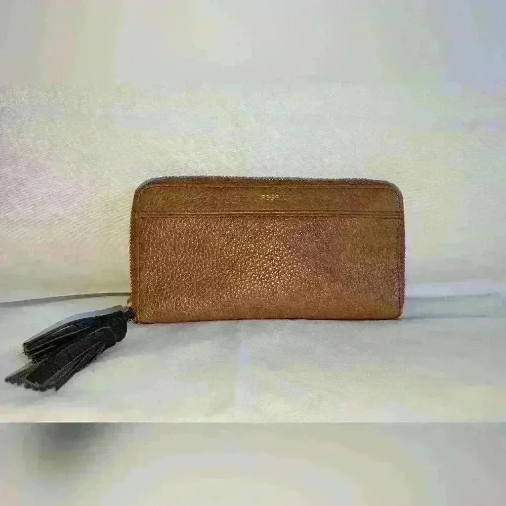 Brown Pebble Leather Fossil Zipper Wallet with Black Leathers Tassle